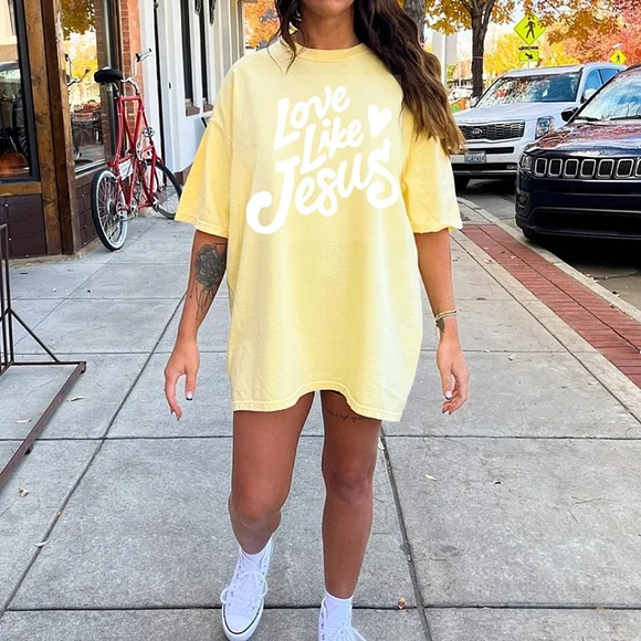 Love like Jesus Tee Yellow - Picture 1 of 6